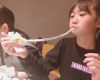 モッツァレラチーズを食べるモーニング娘。岡村ほまれがかわいいと話題