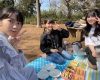 【画像】平山遊季「ピクニックしたんですよ～!!為永さん松本さんと3人でお花見ってことで！」